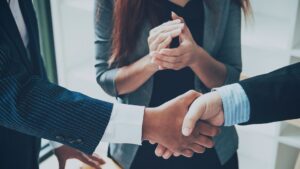 Facing a business crisis? Discover how experienced lawyers make a crucial difference in high-stakes negotiations. Learn how their strategic guidance and legal expertise can protect your business and pave the path forward.